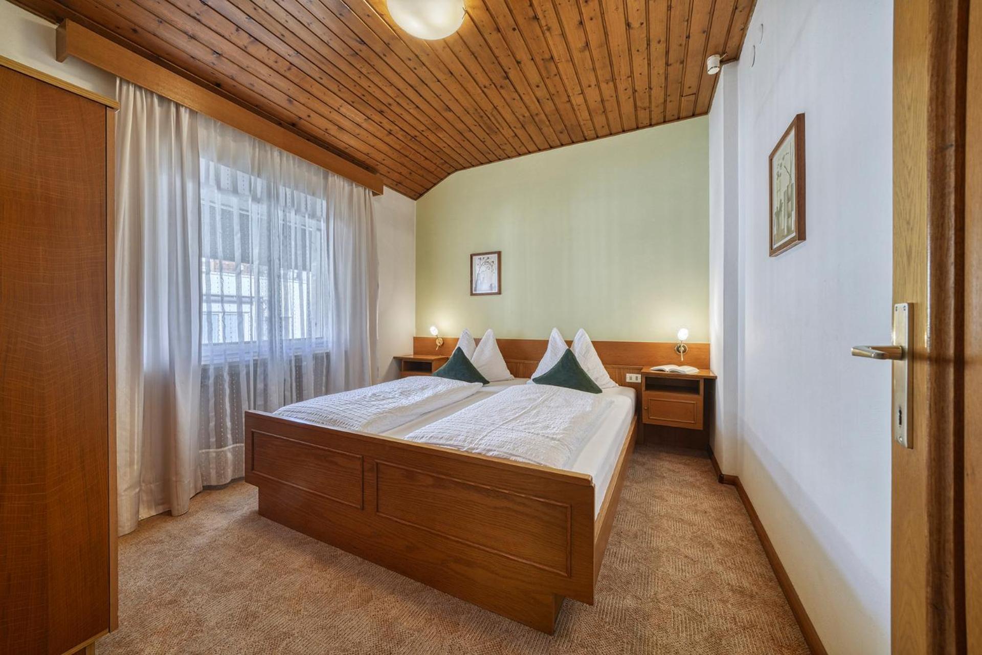 Josefsheim Hotel Lana Exterior photo